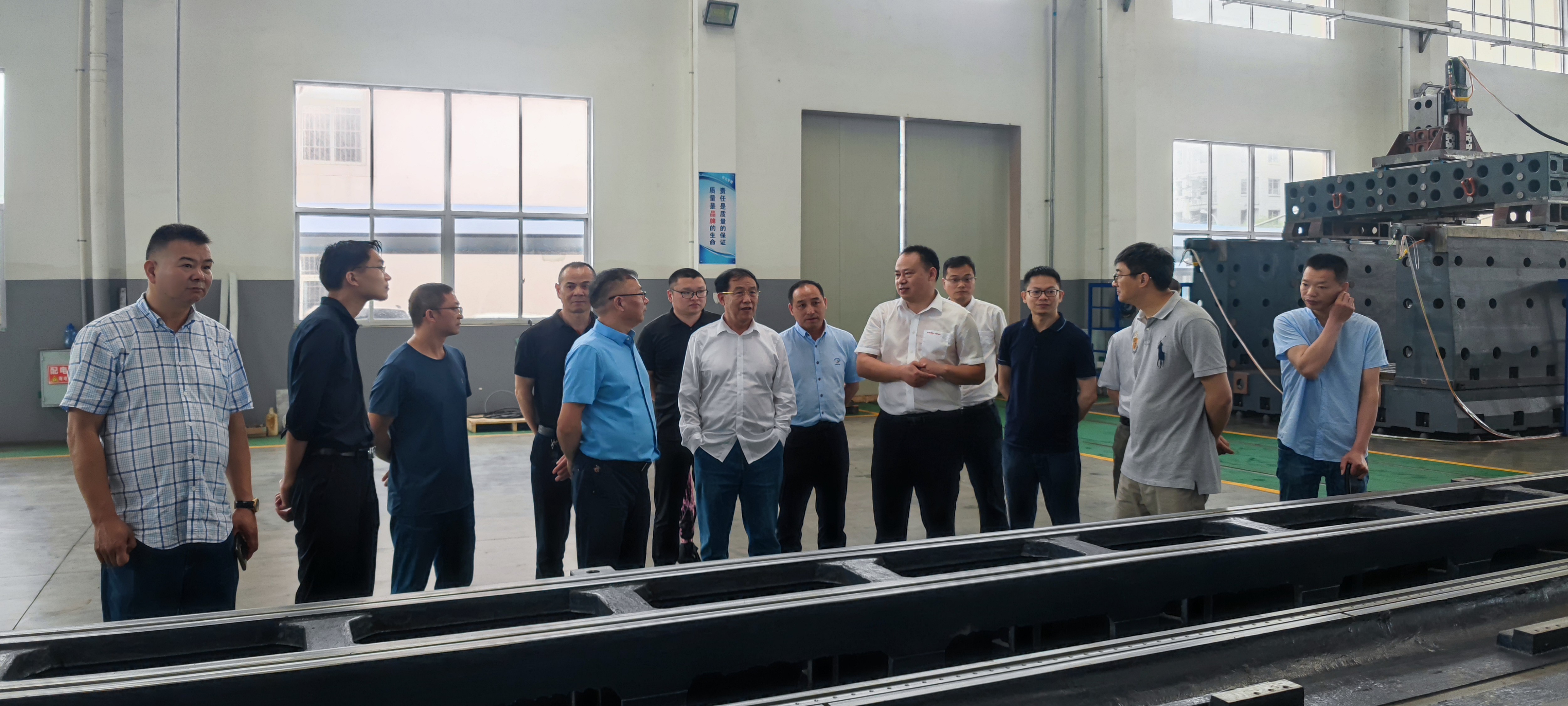 數(shù)控雕銑機,模具雕銑機,立式加工中心,石墨雕銑機-凱博數(shù)控 數(shù)控雕銑機,模具雕銑機,立式加工中心,石墨雕銑機-凱博數(shù)控